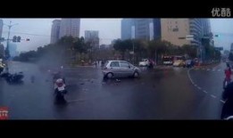 近期新爆料机车事件视频,惊现街头！最新机车事件视频引发热议