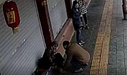 爆料视频摩托车撞人