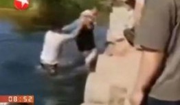 中国女人吃瓜视频大全免费观看,免费观看，笑料连连