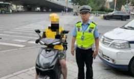 送外卖小哥最新爆料,揭秘送餐背后的辛酸与挑战