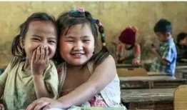 娱乐圈青岛贵妇爆料,揭秘明星背后的奢华生活