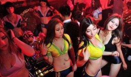 夜店北京在线观看,繁华都市的夜生活全景展现