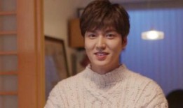 直播爆料李敏镐是谁啊视频,揭秘李敏镐是谁？